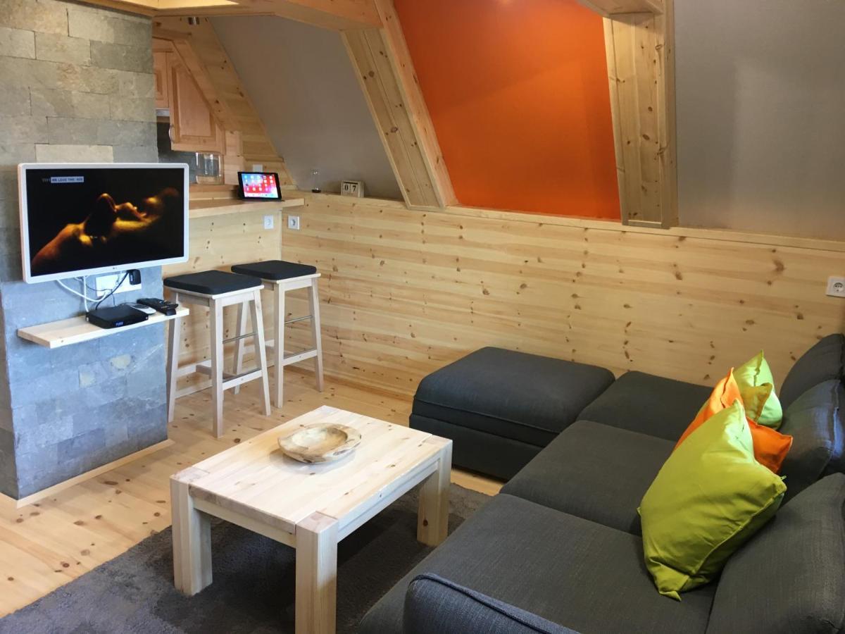 Wooden Apartman Premium Jacuzzival Alsóörs Eksteriør billede